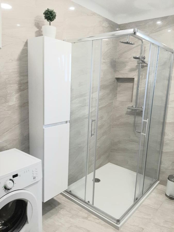 Apartments"Nika" With Private Pool Galovac  Esterno foto