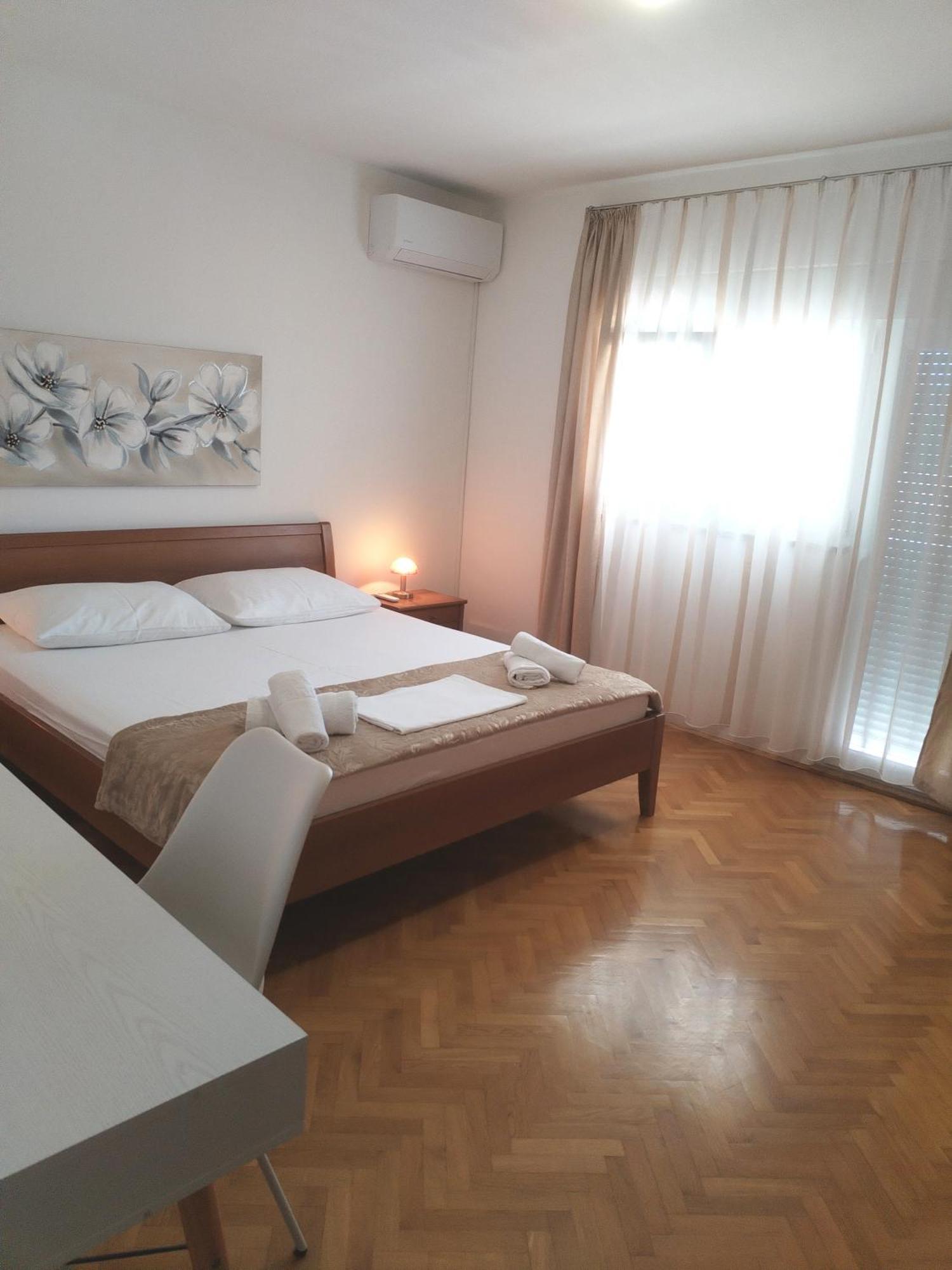 Apartments"Nika" With Private Pool Galovac  Esterno foto