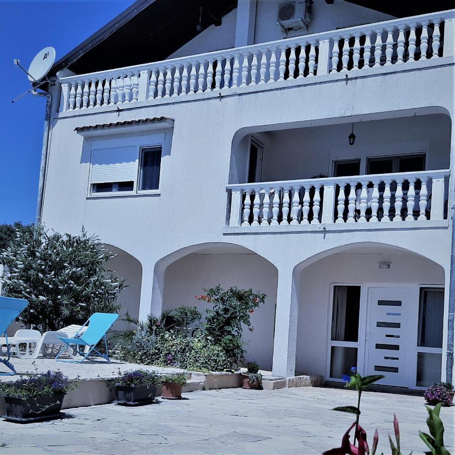 Apartments"Nika" With Private Pool Galovac  Esterno foto